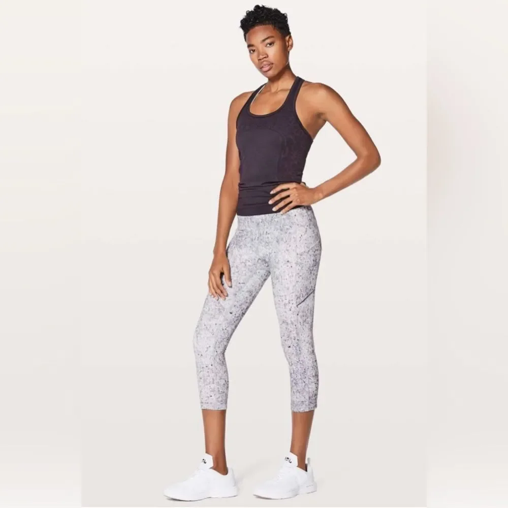 LULULEMON Speed Up Crop 21